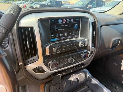 Used 2017 GMC Sierra 1500 SLT w/ SLT Premium Package AWD/4WD image 16