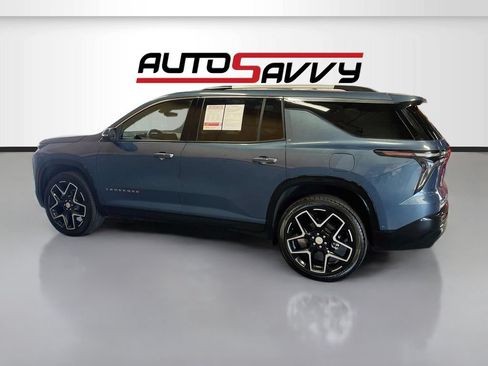 Used 2025 Chevrolet Traverse High Country AWD/4WD image 4