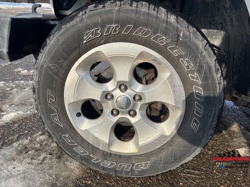 Used 2015 Jeep Wrangler Unlimited Sahara w/ Dual Top Group image 11