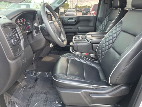 Used 2022 Chevrolet Silverado 1500 Custom w/ Safety Confidence Package image 21