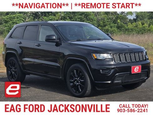Used 2018 Jeep Grand Cherokee Altitude RWD image 1