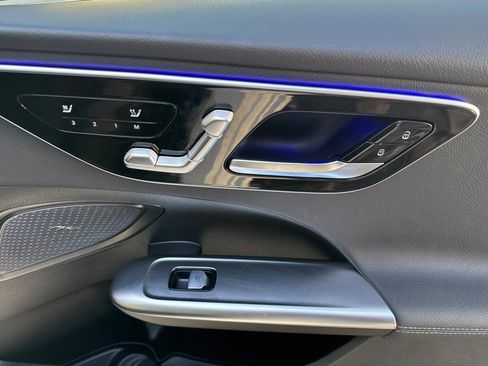 Certified 2025 Mercedes-Benz C 300 4MATIC Sedan image 34