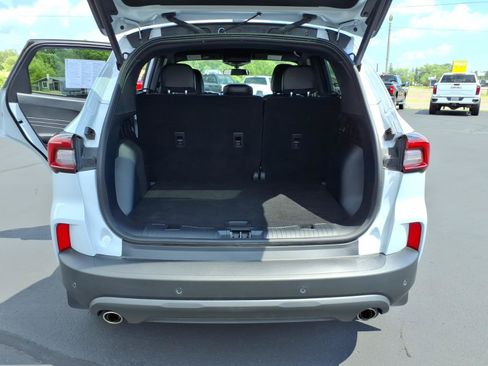Used 2025 Ford Escape ST-Line w/ Tech Pack #1 AWD/4WD image 15