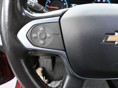 Used 2021 Chevrolet Traverse LT FWD image 25