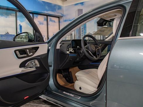 New 2026 Mercedes-Benz E 350 4MATIC Sedan image 13