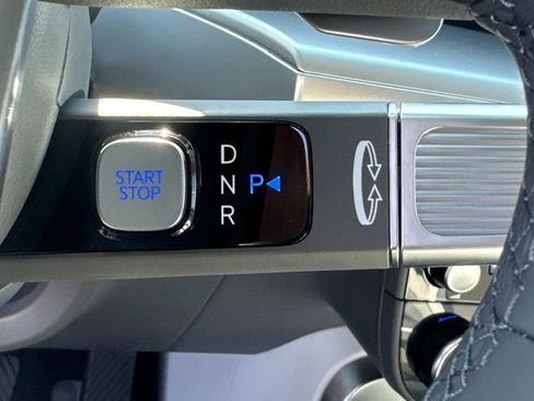 New 2026 Hyundai Ioniq 9 SEL image 12