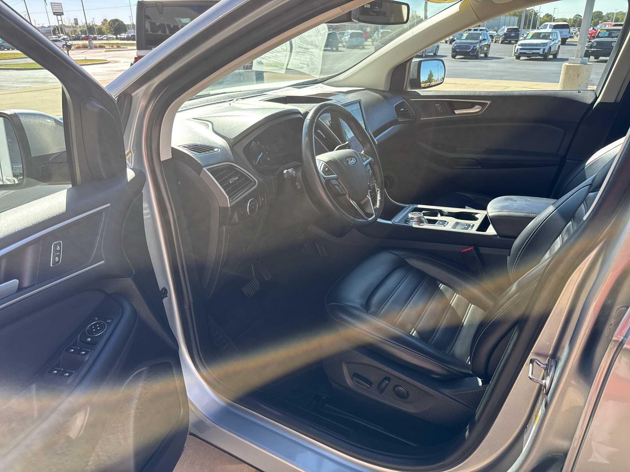 Used 2024 Ford Edge SEL AWD/4WD image 17