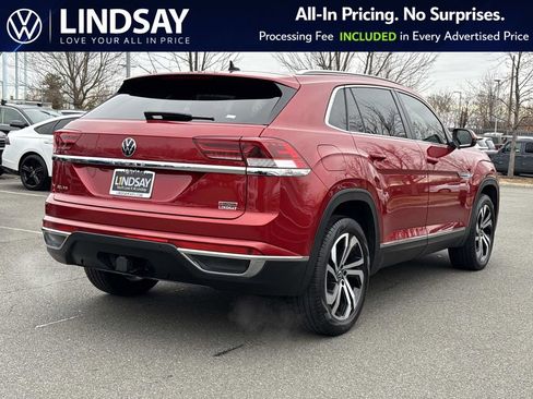 Used 2022 Volkswagen Atlas Cross Sport SEL image 3