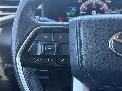 Used 2023 Toyota Tundra Limited image 28