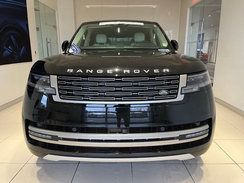 Used 2024 Land Rover Range Rover Long Wheelbase SE AWD/4WD image 10