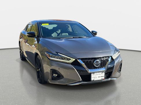 Used 2019 Nissan Maxima SR w/ Premium Package image 3