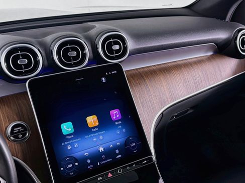 Certified 2026 Mercedes-Benz GLC 300 image 21