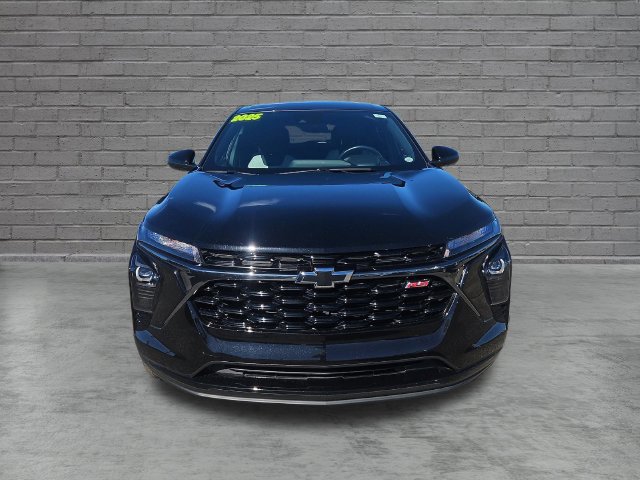 Used 2025 Chevrolet Trax RS FWD image 8