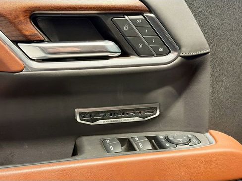 Used 2024 GMC Sierra 1500 Denali Ultimate AWD/4WD image 18
