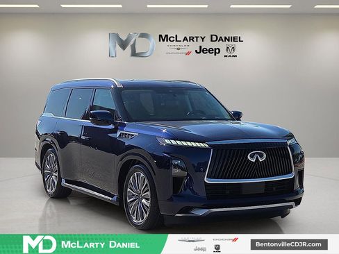 Used 2025 INFINITI QX80 Sensory AWD/4WD image 1