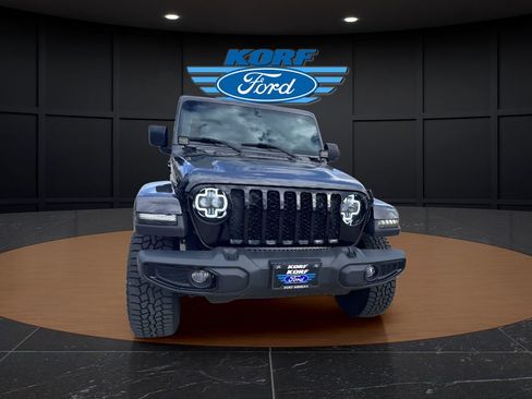 Used 2023 Jeep Gladiator Willys image 8