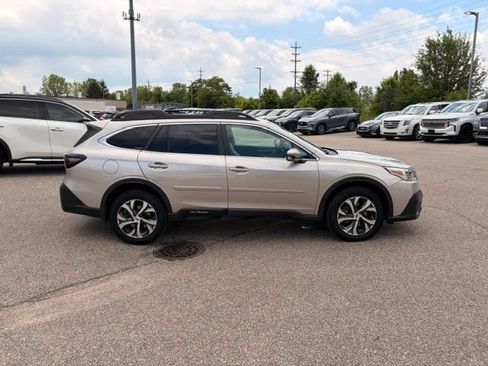 Used 2020 Subaru Outback Limited w/ Popular Package #2 AWD/4WD image 1