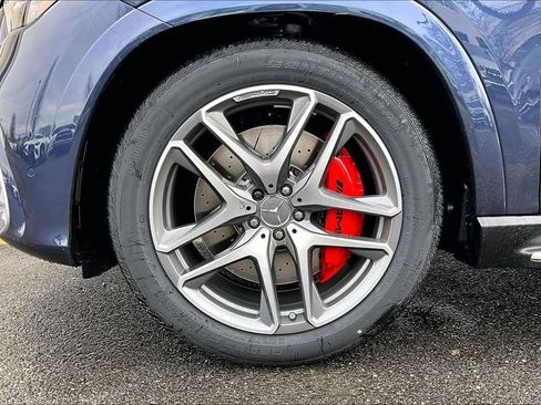 New 2026 Mercedes-Benz GLE 63 AMG S image 12