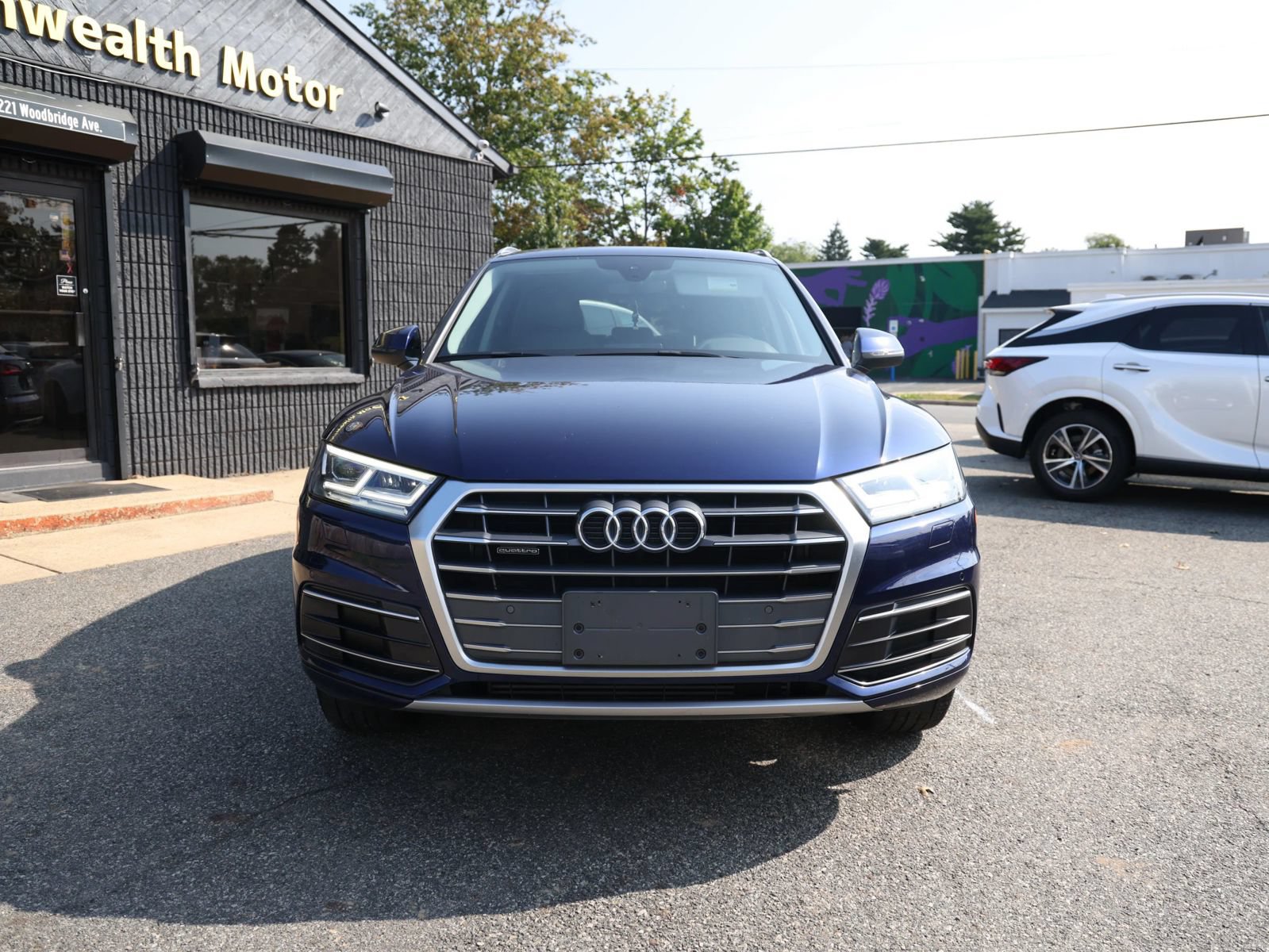 Used 2018 Audi Q5 2.0T Premium Plus w/ Premium Plus Package AWD/4WD image 2