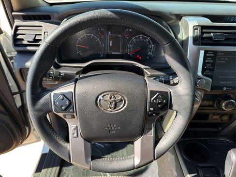 Used 2021 Toyota 4Runner SR5 image 17