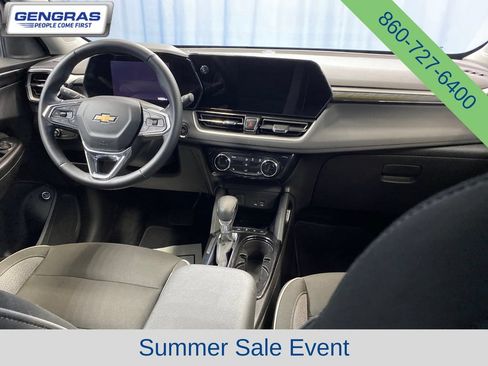Used 2025 Chevrolet TrailBlazer LT w/ Convenience Package AWD/4WD image 34
