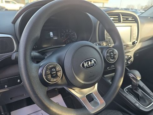 Used 2021 Kia Soul S FWD image 8