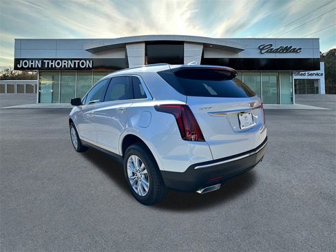 New 2026 Cadillac XT5 Luxury image 7