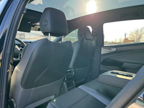 Used 2023 Volkswagen ID.4 Pro S image 13