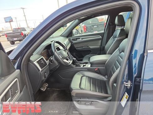 Used 2022 Volkswagen Atlas Cross Sport SEL Premium R-Line AWD/4WD image 18