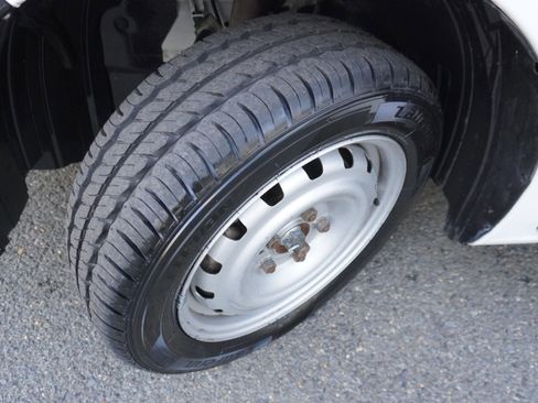 Used 2017 Nissan NV200 S w/ Cruise Control Package image 19