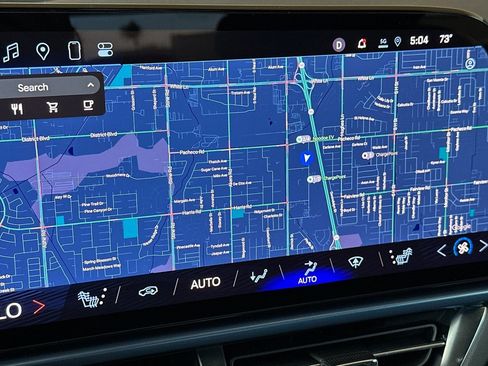 Used 2024 Chevrolet Equinox EV LT image 20