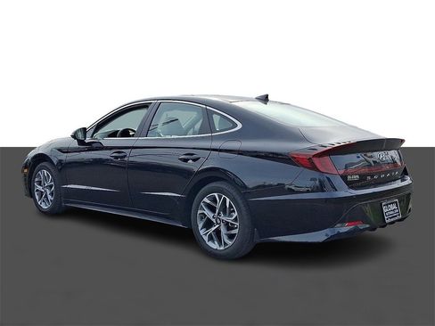 Used 2023 Hyundai Sonata SEL w/ Winter Weather Package image 5