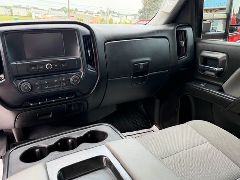 Used 2017 GMC Sierra 3500 4x4 Crew Cab w/ Sierra Convenience Package image 18