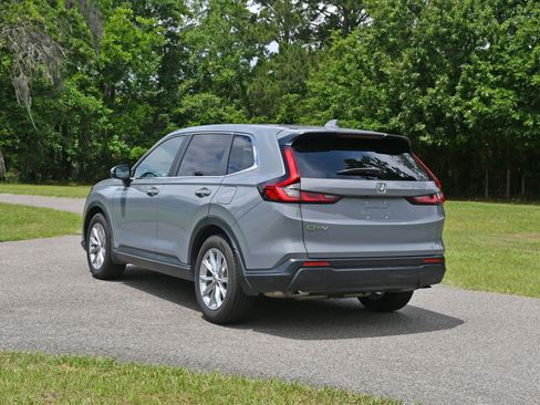 Used 2024 Honda CR-V EX image 3