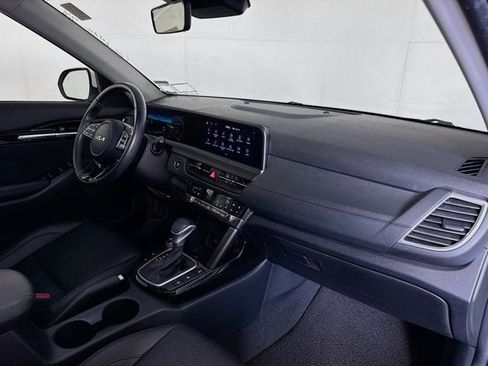 Certified 2024 Kia Seltos EX AWD/4WD image 30