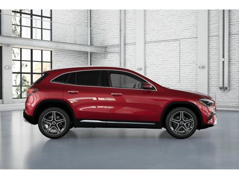 New 2026 Mercedes-Benz GLA 250 4MATIC image 2