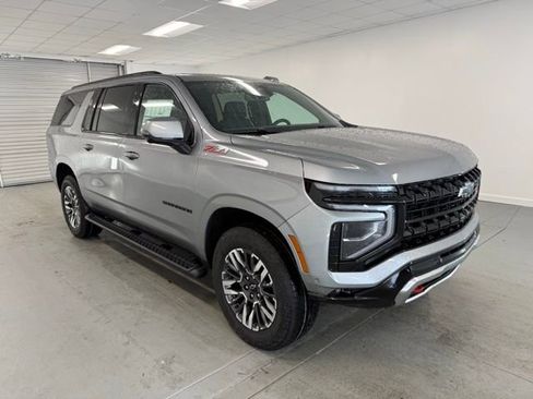 New 2026 Chevrolet Suburban Z71 w/ Comfort Package image 3