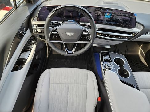 New 2025 Cadillac Lyriq Sport image 16