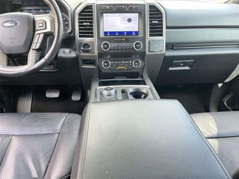 Used 2021 Ford Expedition XLT image 25