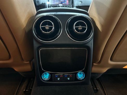 Used 2016 Jaguar XJ R-Sport RWD image 50