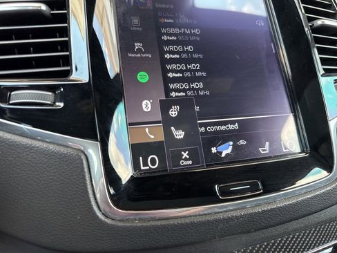 Used 2019 Volvo XC90 T5 R-Design image 5