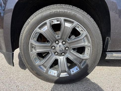 Used 2015 GMC Yukon XL Denali w/ Touring Package image 10