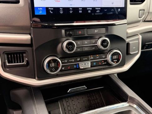 Used 2024 Ford Expedition Max XLT RWD image 50