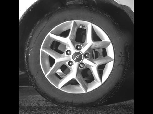 Used 2025 Kia Soul S image 12