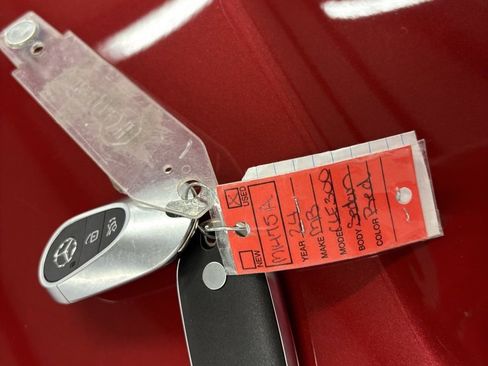 Certified 2024 Mercedes-Benz CLE 300 4MATIC Coupe image 25