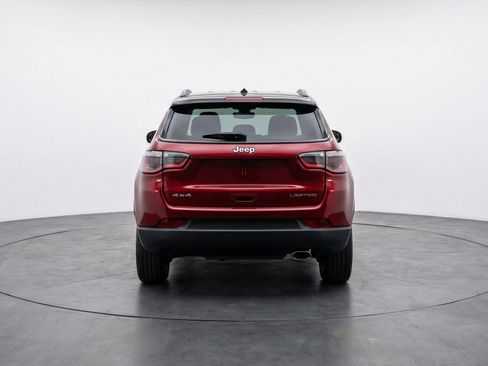 Used 2025 Jeep Compass Limited AWD/4WD image 7