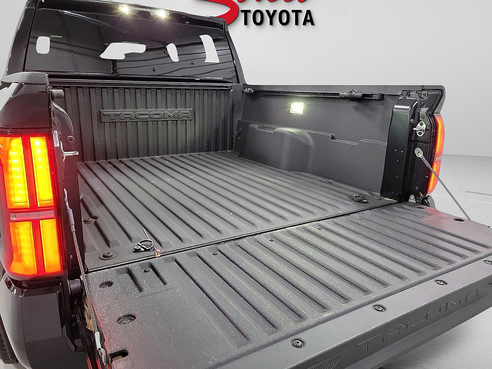 Certified 2024 Toyota Tacoma TRD Sport AWD/4WD image 7