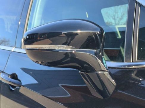 New 2026 Chrysler Pacifica Select FWD image 12