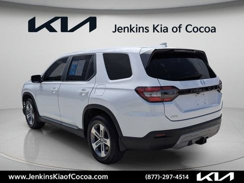 Used 2023 Honda Pilot EX-L image 8
