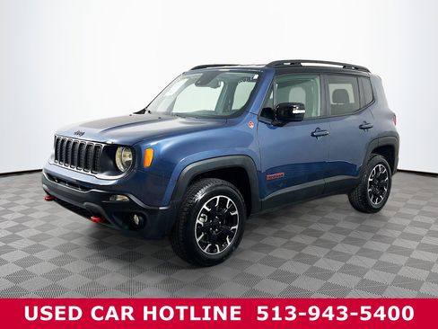 Used 2023 Jeep Renegade Trailhawk w/ Trailhawk Elite Group image 2
